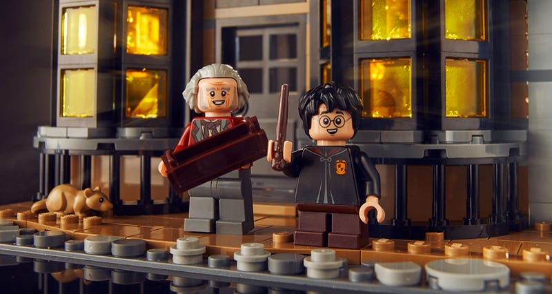 LEGO® Harry Potter™ Diagon Alley™ set