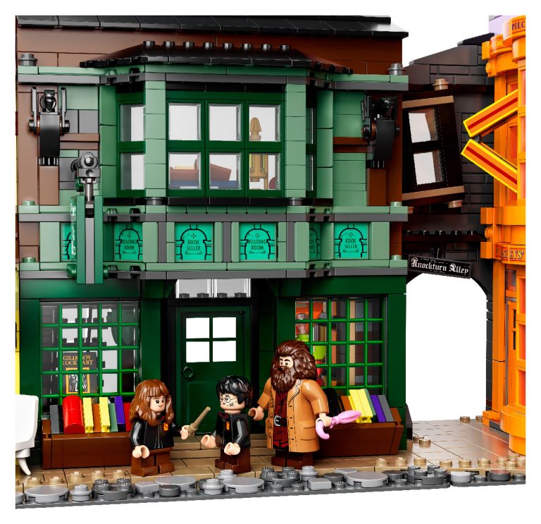 LEGO® Harry Potter™ Diagon Alley™ set